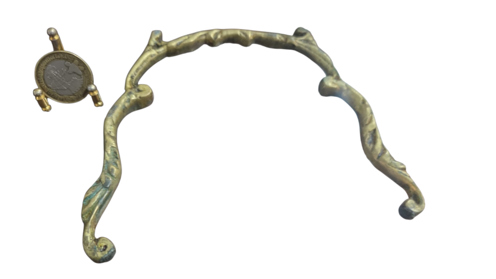 Alça de bronze