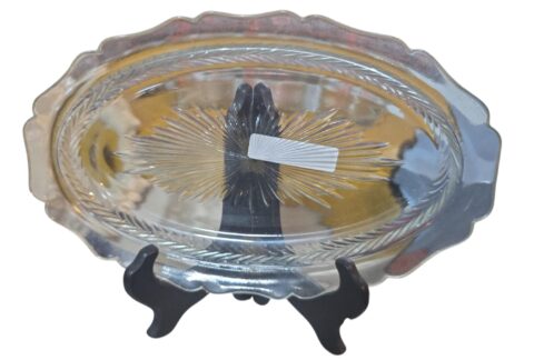 Antiga travessa de cristal com belas lapidações