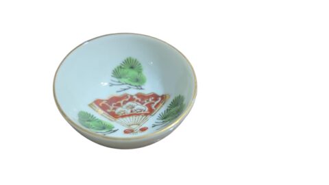 Pequeno bowl de porcelana japonesa, bela arte feita a mão