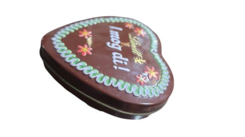 Belo potiche de lata de chocolates