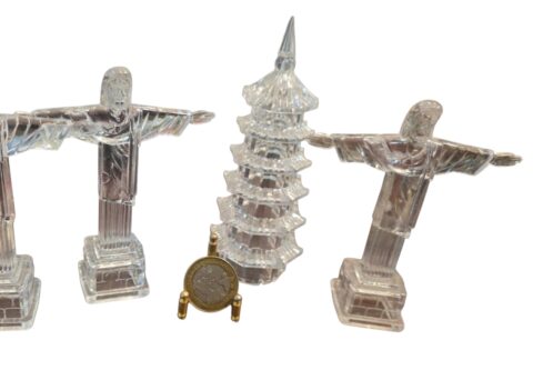 Trio de decorações em acrílico