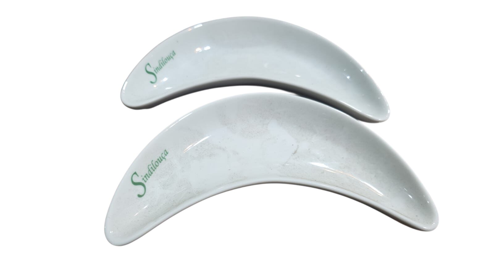 Raros e antigos corvilhetes (espinheiras) de porcelana Schmidt. (valor unitário)