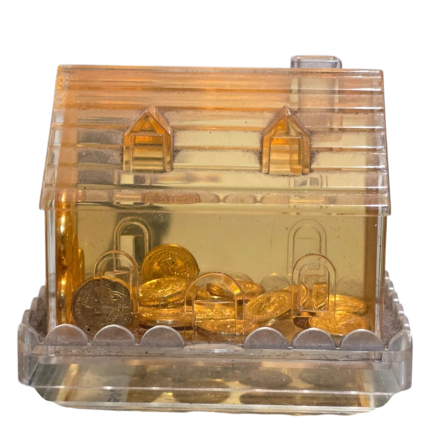 Casa da fortuna ostentando várias moedas decorativas