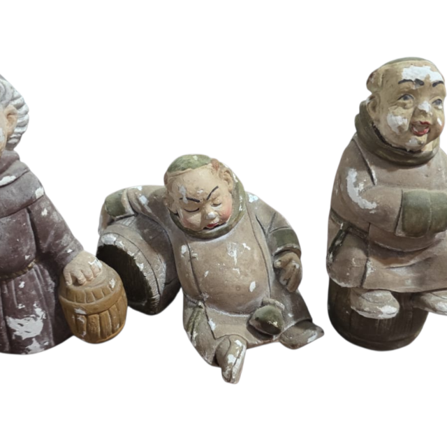 Trio de antigas esculturas de gesso