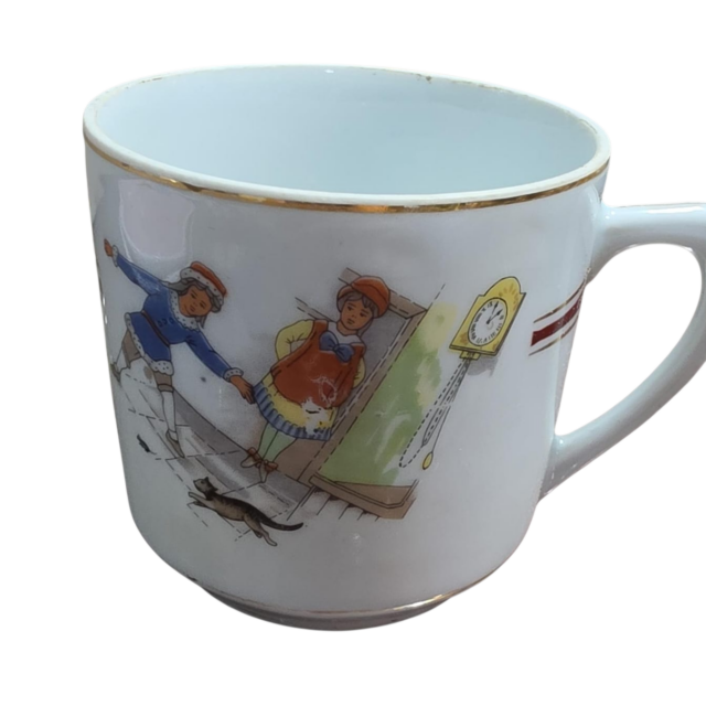 Antiga xícara de porcelana Real, arte infantil
