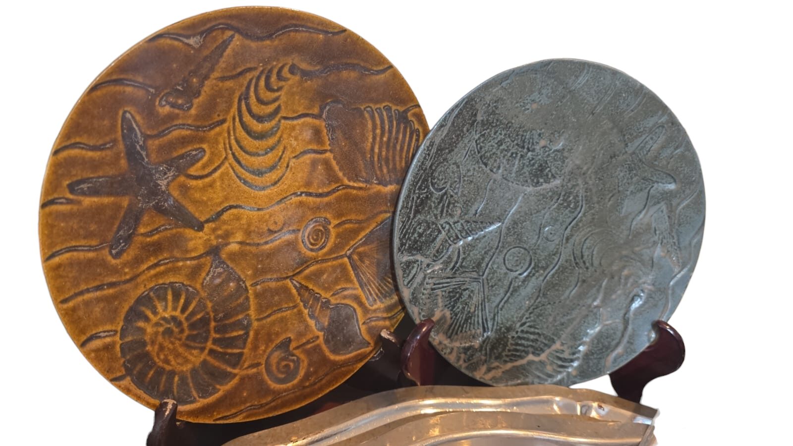 Par de cerâmicas artesanais com arte tropical