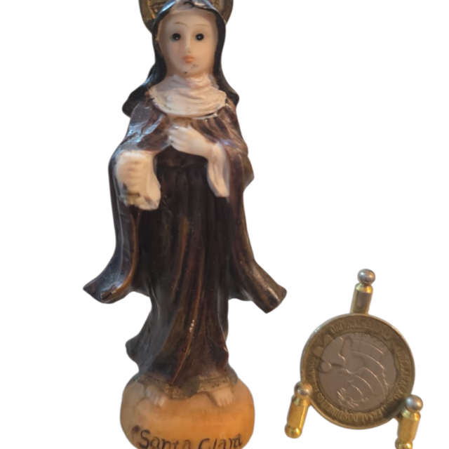 Imagem sacra de resina