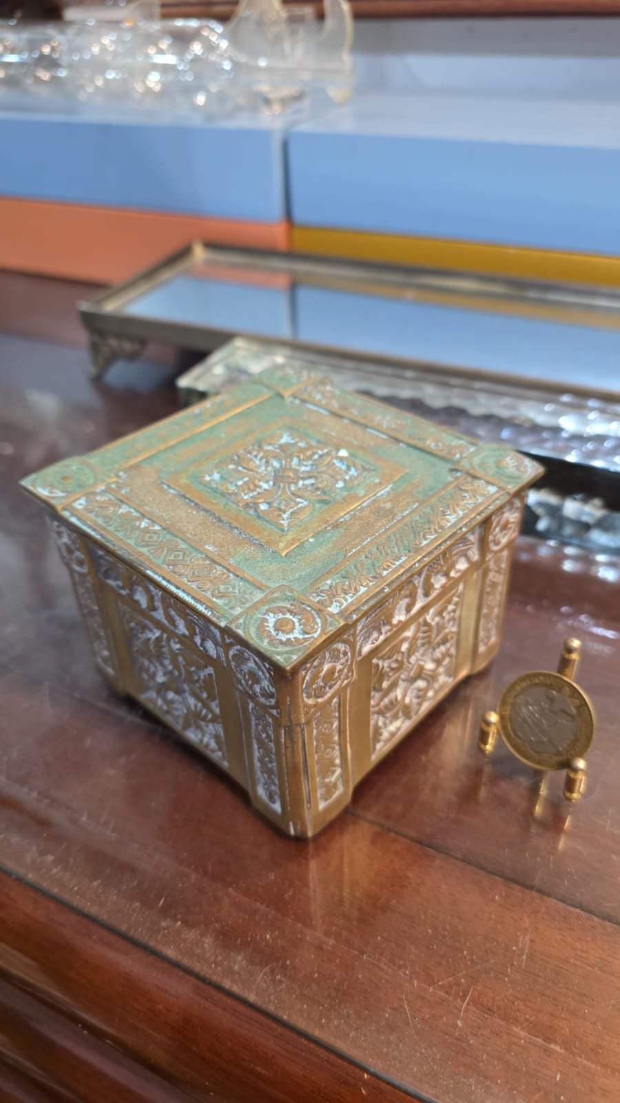Antigo porta joias de bronze - Imagem 2