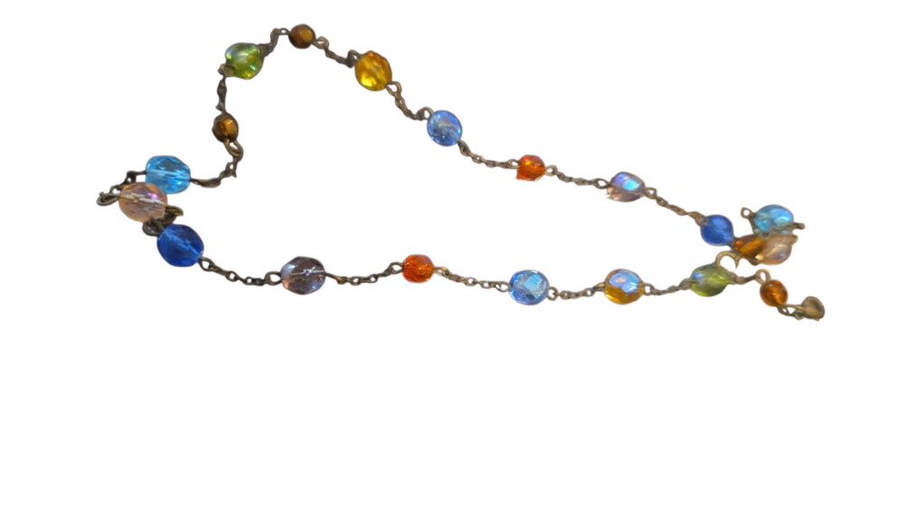 Elegante e antigo colar