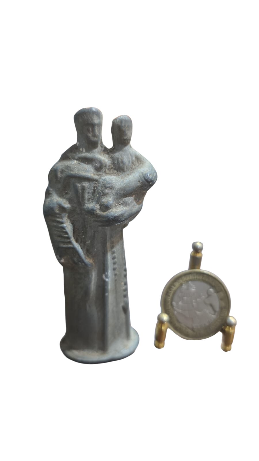 Sacro antigo de metal