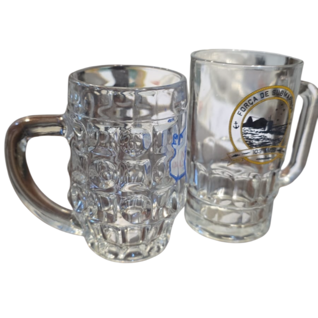 Par de belas canecas de chopp