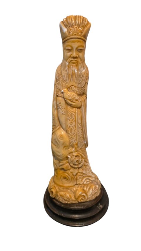 Bela e antiga escultura oriental em resina