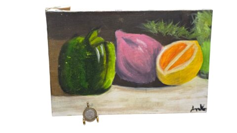 Quadro com pintura de frutas. Assinado