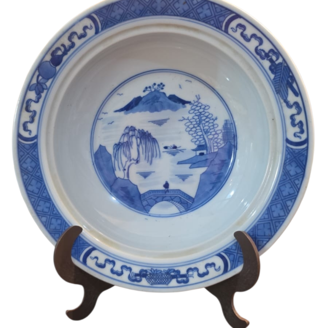 Antigo bowl fundo de porcelana chinesa