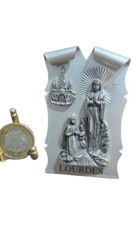 Decoração sacra em metal