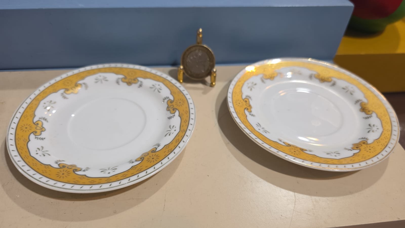 Par de pires de café de porcelana com bela arte - Imagem 2