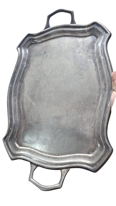 Elegante bandeja inglesa espessurada a prata