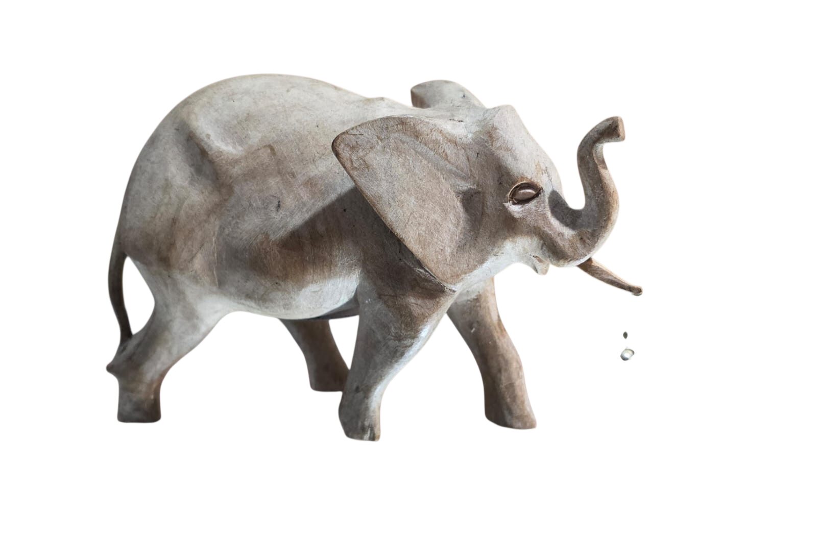 Escultura de elefante entalhado em madeira