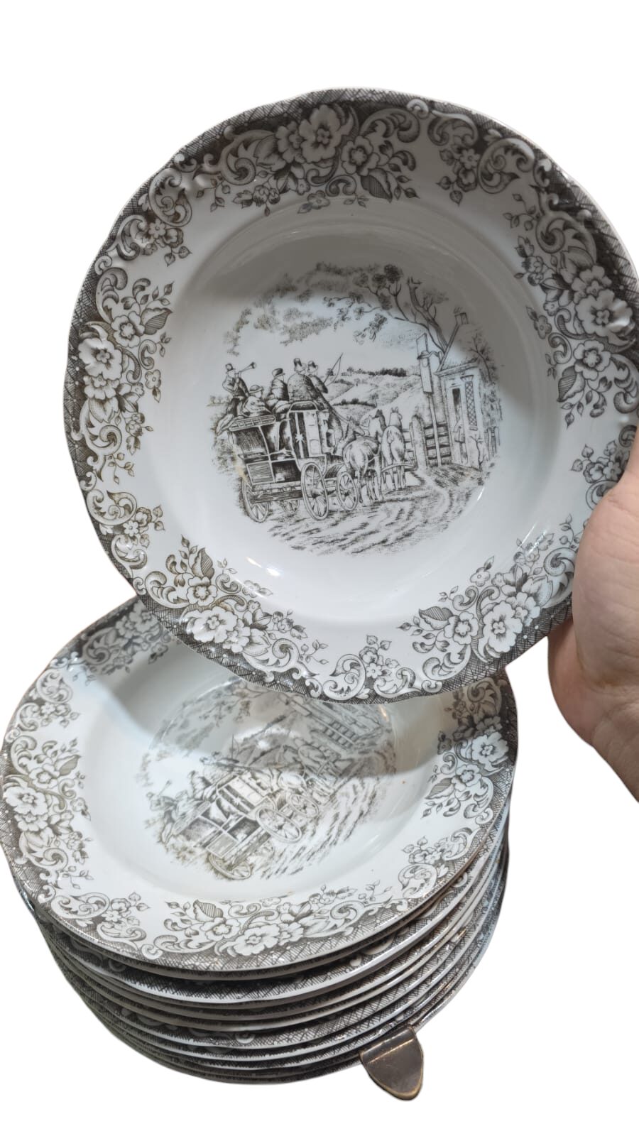 Antigos pratos fundos porcelana Schmidt, belíssima arte estilo inglesa. (valor unitário)