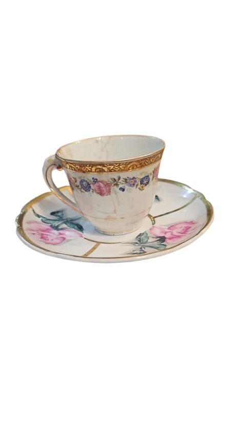Antiga xícara Limoges, motivos florais