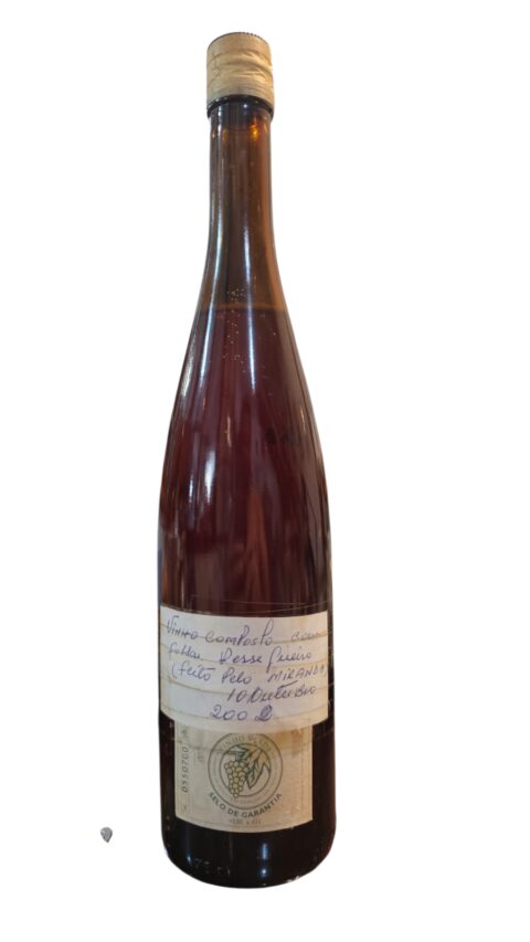 Vinho artesanal lacrado