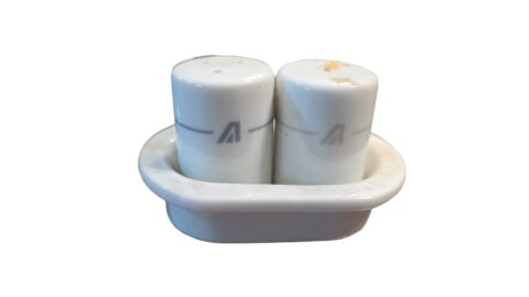 Saleiro e Pimenteiro de porcelana italiana