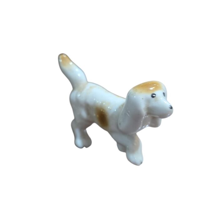 Cachorrinho japonês de porcelana