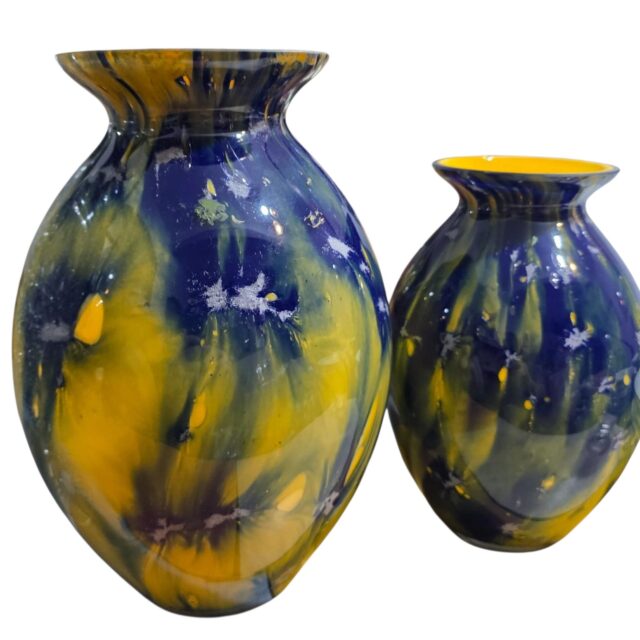 Elegante par de vasos em Murano polonês, feitos a mão