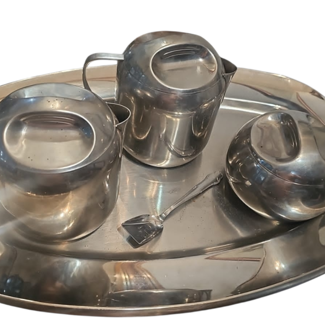 Antigo e belo conjunto inox
