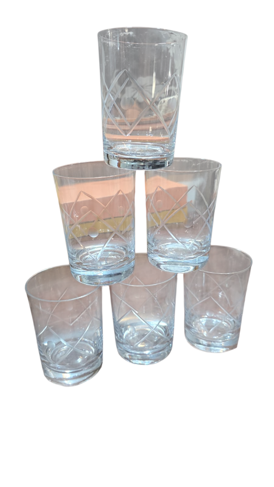 Copos de cristal com lapidações geométricas. (valor unitário)