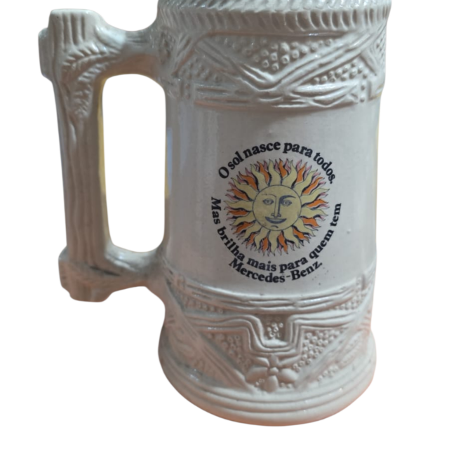 Antiga caneca