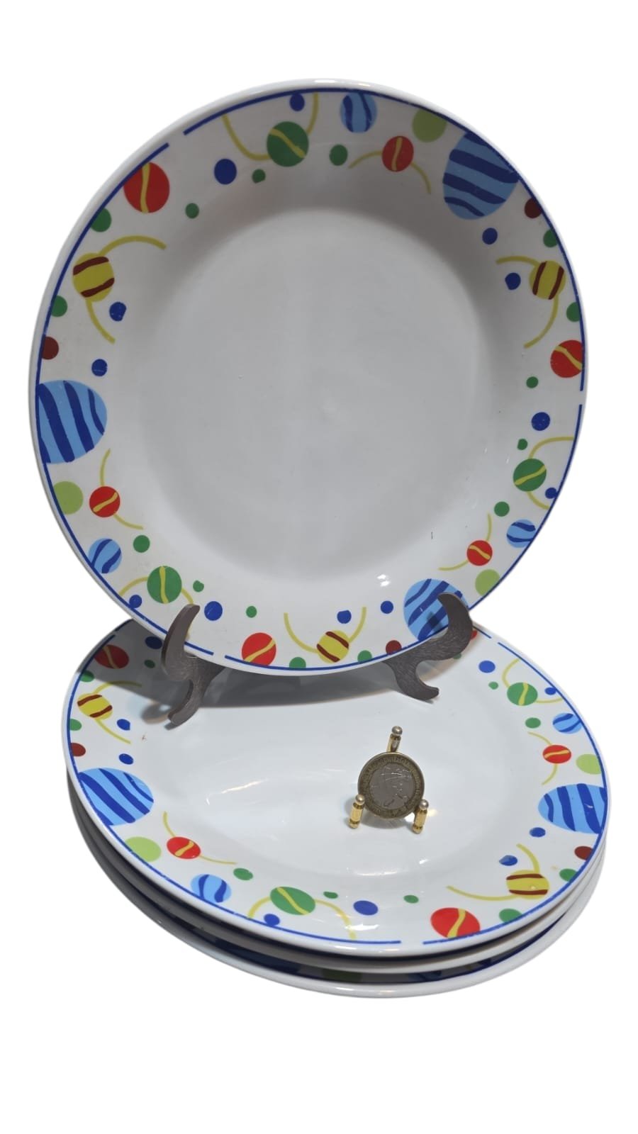 Pratos rasos de porcelana. (valor unitário)