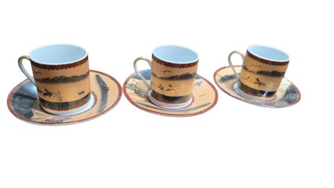Xícaras de café de porcelana com bela arte e dourações. (valor unitário)