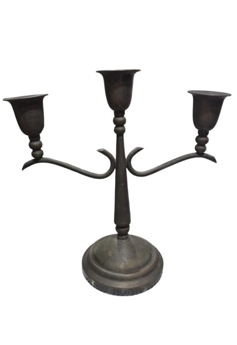 Candelabro para três velas em metal