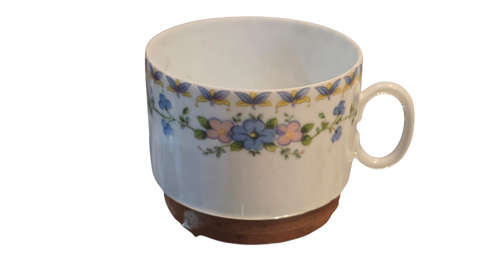 Xícara de chá em porcelana Renner, motivos florais