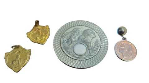 Lote de medalhas antigas