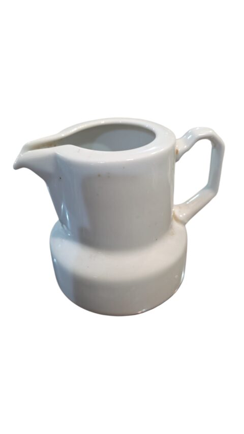 Leiteira de porcelana