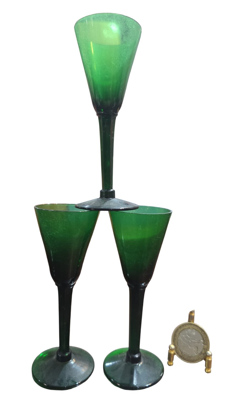 Antigas tacinhas de cristal verde imperial. (valor unitário)