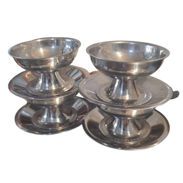 Antigos potes de sobremesa inox, com pires