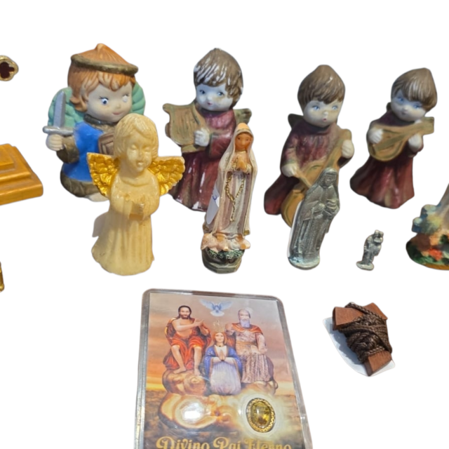 Lote de itens religiosos