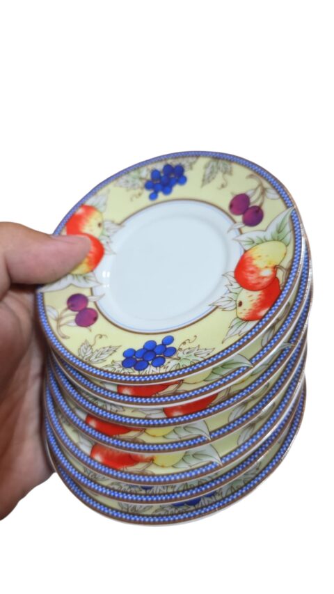 Pires de café em porcelana. (valor unitário)