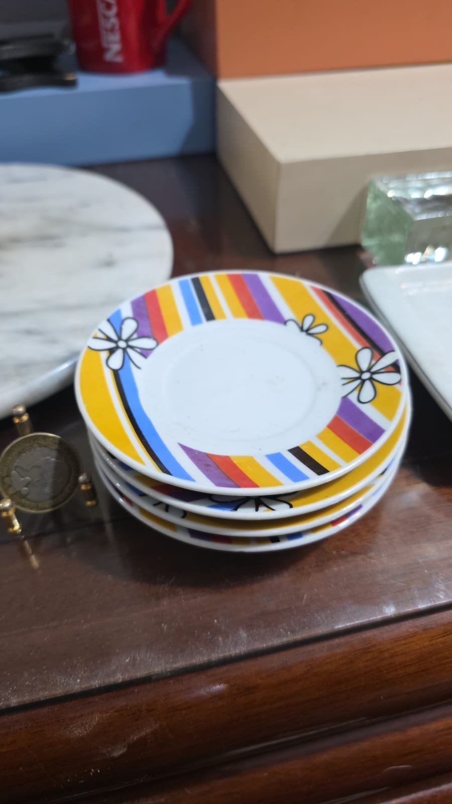 Quarteto de pires de café em porcelana - Imagem 2