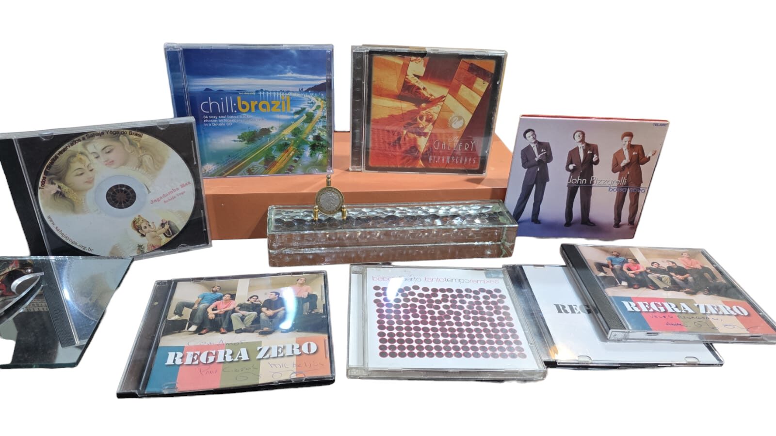 Lote com oito cds, nem todos originais