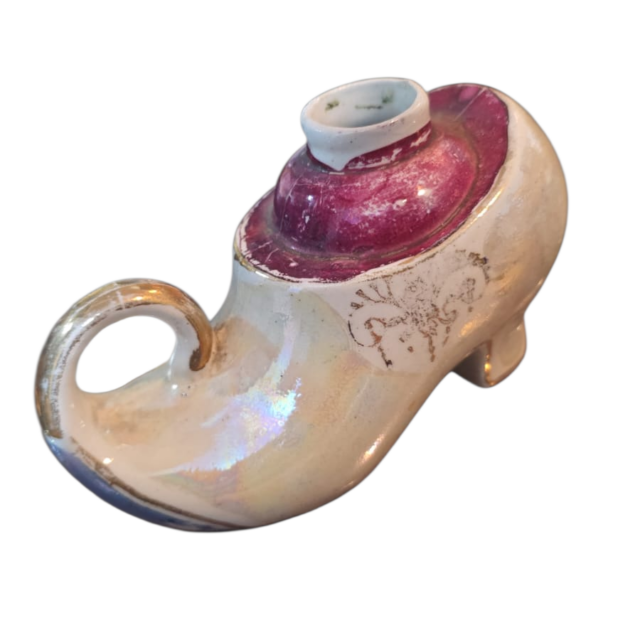 Sapatinho de porcelana antigo