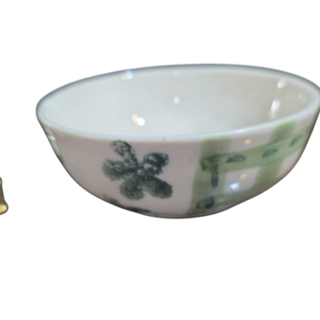 Pequeno bowl de louça tailandesa, pintado a mão