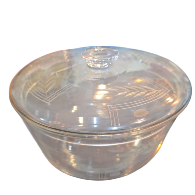 Bomboniere de cristal com lapidações vegetalistas