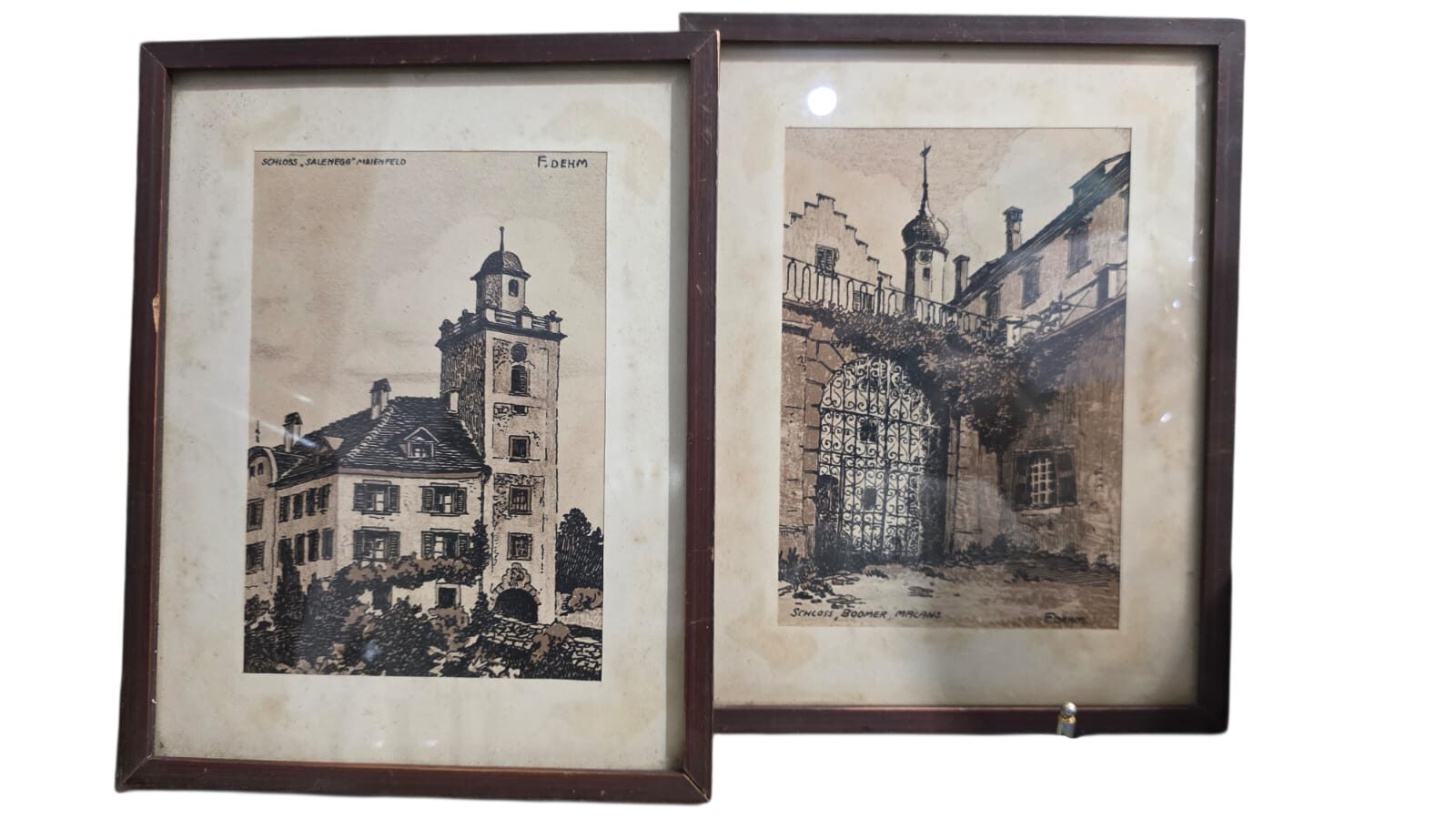 Par de antigos quadros com bela arte