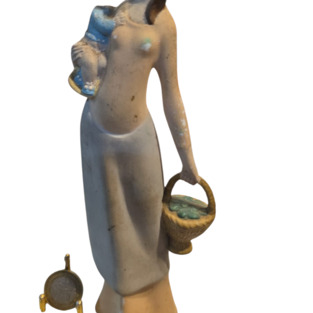 Escultura de porcelana