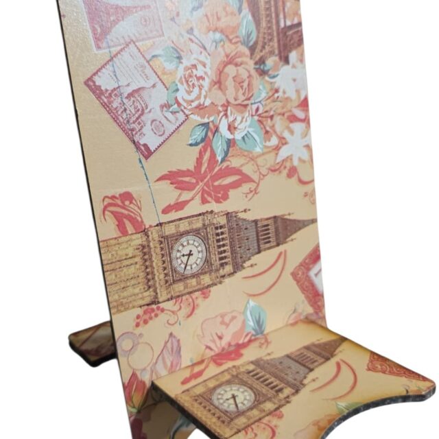 Porta livro com arte europeia