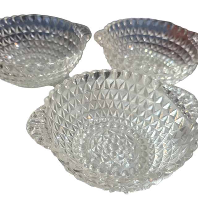 Raros bowls de sobremesa antigos ricamente lavrados